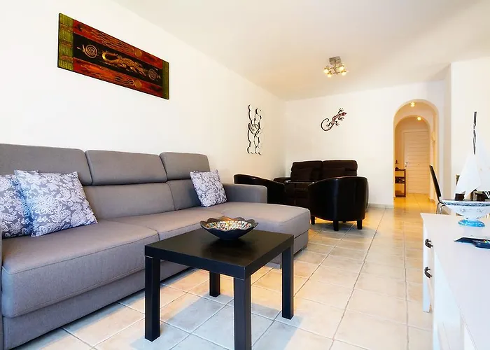 Lanza Coloradas 20, Heated Pool